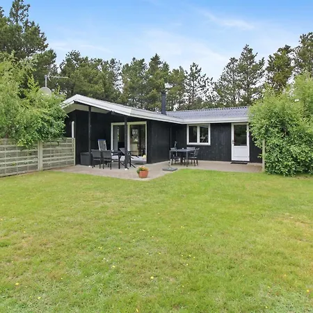 Feriehus Straale - 1-4km From The Sea By Interhome